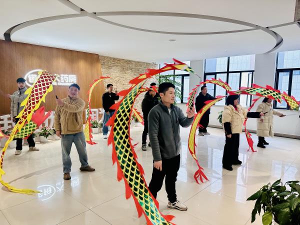 龙腾虎跃，快乐向前-----麓辰全民健身运动